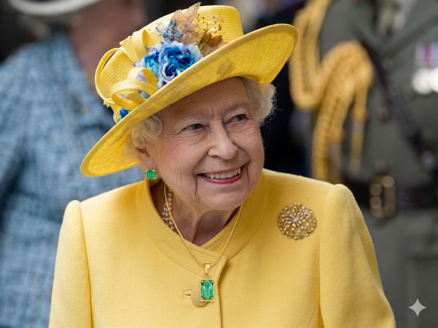 Golden Aura Emerald Set